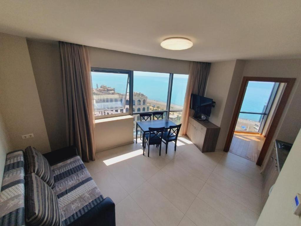 Orbi Luxury Apartments บาทูมิ ภายนอก รูปภาพ